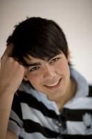 missing joe:fiind cel kare askulta tot timpu lasa fosrte ushor placut fete.are fane toata lumea dar