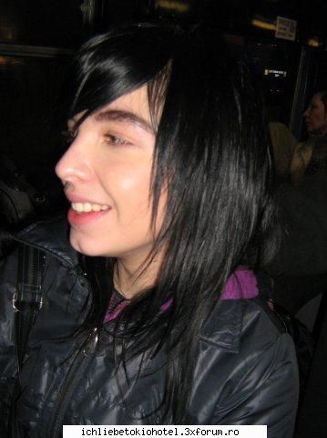 mike lu` bill urat ..mam linistit seamana billie ღ^~*AdmInIstraToR*~^ღ