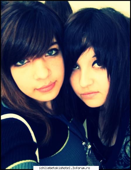 pozele noastre... aici sunt meu ღ^~*AdmInIstraToR*~^ღ