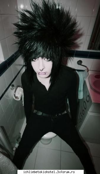 chriss dakota &nbsp; astia tricouri gucci,si nikeuri picioare &nbsp; ღ^~*AdmInIstraToR*~^ღ