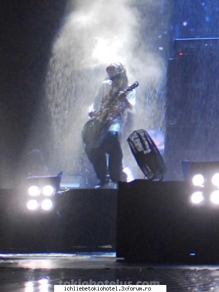 biografie tom kaulitzis bill's identical twin brother.he the guitarist and writes the music for the