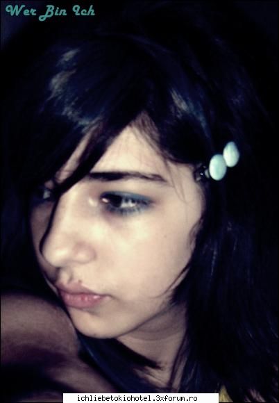 eu imi pun maine pierce n limba..am sa vi`l arat si voua :rotfl: ca si verisoaele tale.. :nebun: