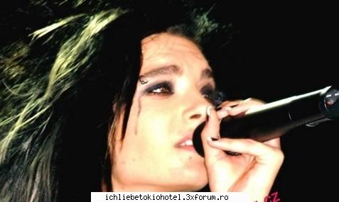 picture about bill...... ti-am mai spuson't cry babe...the whole world your feet!!!!
