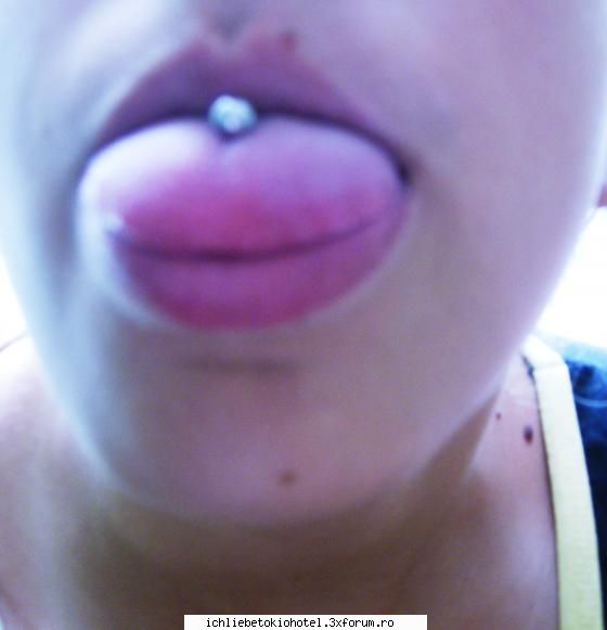 pozele noastre... ei..si mie mia fost..la mine stie decat mama miam mil smulce tot limba dacal ღ^~*AdmInIstraToR*~^ღ
