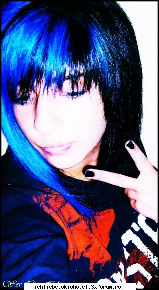 pozele noastre... zic cash vrea scap way..o ador.. &nbsp; ღ^~*AdmInIstraToR*~^ღ