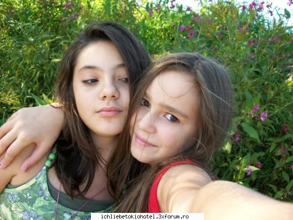 `.bezt friendz.` nanitha are ani fana shi adora cante kam atat despre app eoh sunt cea parul mai