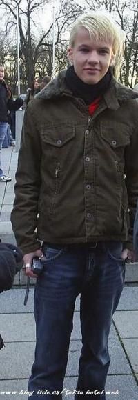 prietenul gemenilor cine are poze andreas ...aici este locul lor.....ce parere avetzi mi&nbsp; pare ღ^~*AdmInIstraToR*~^ღ
