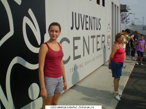 pozele noastre... am&nbsp; iesit najpa poza asta...nu juve.. &nbsp;