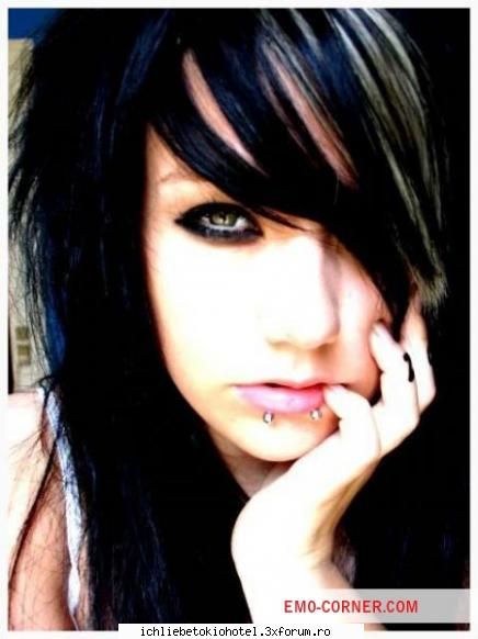 -tokio hotel romania- vreau saa vina tot oare stie cineva cat costa biletele fatza scenei cand