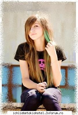 `.bezt friendz.` mai pun shi diseara poziki trebuie plek skoala papa pupshi besk molth..:x