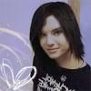 bands...2 love stories t:ce-or facand cei doi amorezi singuri cat bine cunosc kythya cred sa-l lase