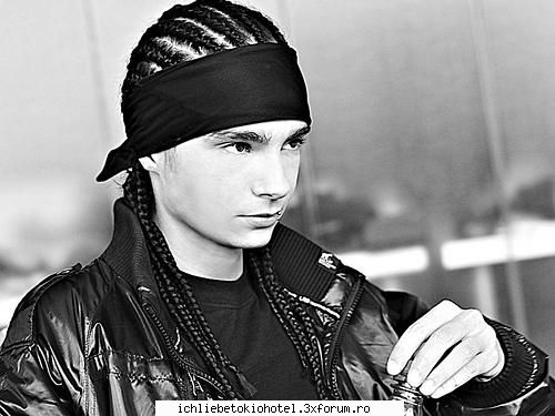 off ... deci mama lor le-a parasit ?  :(  ce trist  =( ....deci in vacanta asta se va intalni jess