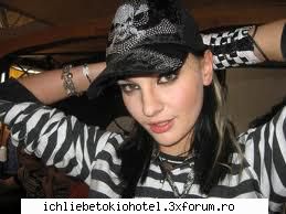 sosia lui bill??? asta cred ca&nbsp; alt baiat