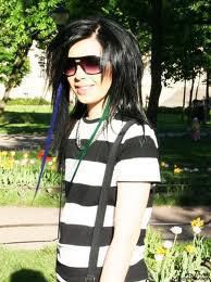 si asta ;) sosia lui bill???