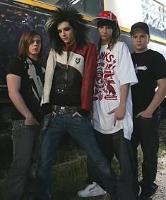 aici punem posterele tokio aparut revista ღ^~*AdmInIstraToR*~^ღ