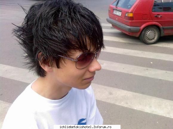 a fost mereu cand am avut nevoie..e cristi
el e bf`ul meu..e din gl..si chiar ii plac unele mel