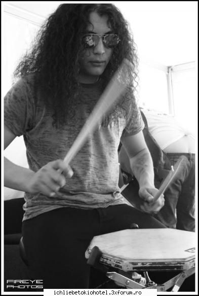 escape the fate robert ortiz( tobe)->