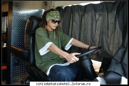 dreadurile lui tomitza &nbsp; cai&nbsp; sta&nbsp; bn..eu dor&nbsp; lui.. iash&nbsp; coditz din ღ^~*AdmInIstraToR*~^ღ