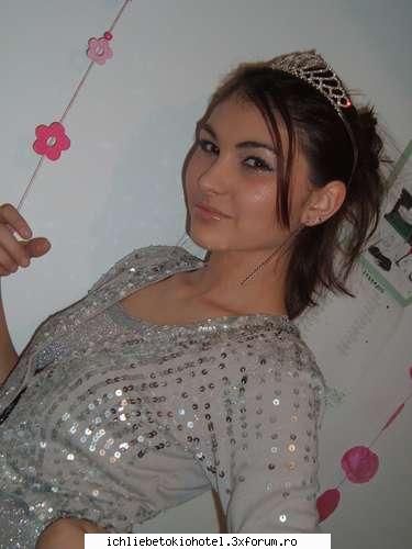 deci poze cu prietenii nostrii cei mai buni si ii descriem putin
the first 
bianca 
-fan th
life`