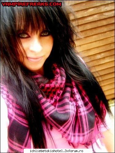 `.bezt friendz.` lala....e fana th...ii plache muzik atatam cunoscut`o