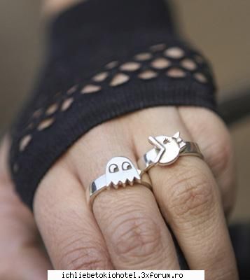 Accesorii~*.*~ - imi plaaaaaaaaaaaac funditza,fustitza,cureaua,lant - ღEmOoღ