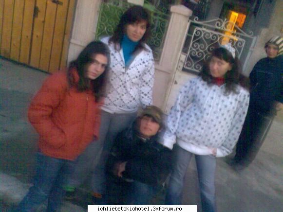 Alti frenzi^^ - popa si dorutu in spate restu cunoscutoi ca am - ღHallo!!ღ