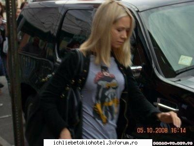 Bill is heaving a girlfriend... I guess... - MoarteaAreViata - ღRecycle binღ