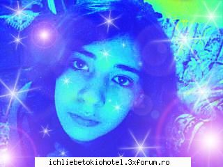Pozele noastre... - is albastra.... hai gata...mai punetzi si voi ca - ღHallo!!ღ
