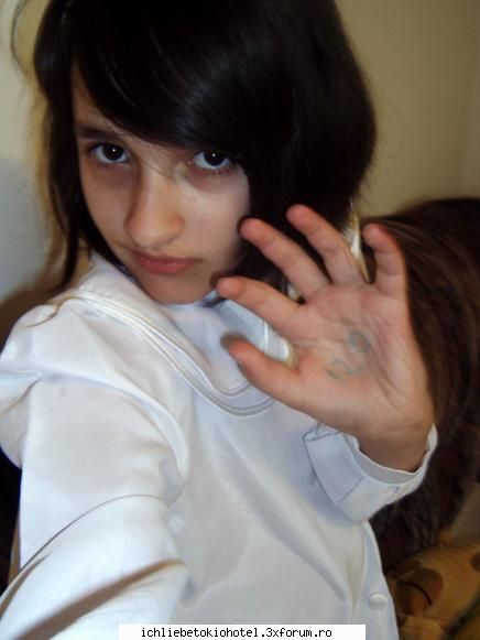 Pozele noastre... - mz >:D< stii.... vroiam sa ma loghez shi nu-mi - ღHallo!!ღ
