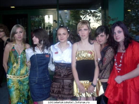 Pozele noastre... - ma simt flatata vretzi o poza de la banket - ღHallo!!ღ