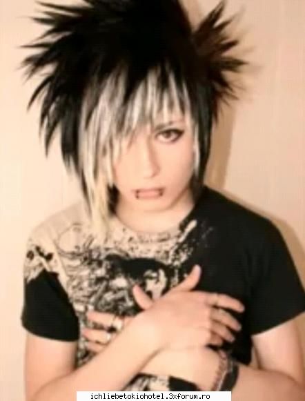 Sam Llansing - de cand ce?d ecand seamana cu bill?? - ღEmOoღ