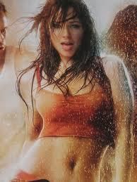 Street dance - Personaje: Andreea-o fata foarte rebela,care face - ღFicurile neterminateღ