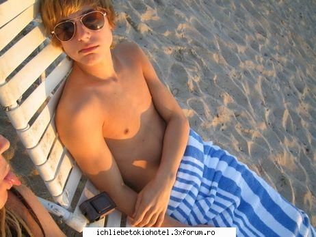 The reason for live - Denis: fratele lu jasmin shi iubitul lu ally..e o - ღFicurile neterminateღ