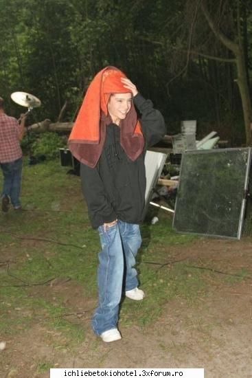 picture(funny) - da . tom cu prosopu in cap ! - ღTomღ