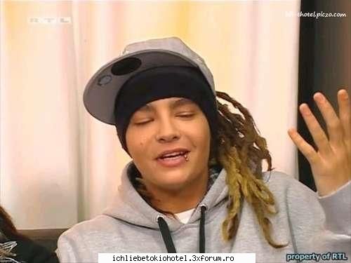 picture(funny) - mda si cum va spuneam mashina mea e o mashina f - ღTomღ