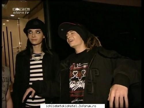 picture(funny) - ce bn era knd stateam pe canapea :( - ღTomღ
