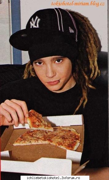 picture(funny) - pizza..vrei si tu? - ღTomღ