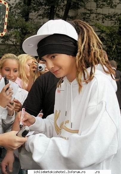 picture(funny) - ce buna e aia..fa ma lasi cu autografu tau :x - ღTomღ